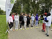 Klassen versammeln sich zum Biathlon-Start bei „fit in den Herbst“